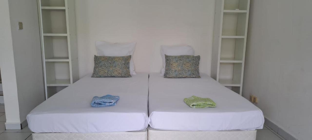 Vue Mer, Piscine, Appartement 4 Personnes Le Gosier  Kültér fotó